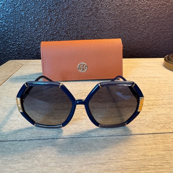 Tory Burch Accessories - Tory Burch Navy and Gold Geometric Sunglasses